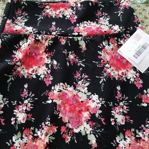 HTF Floral Lularoe Cassie skirt